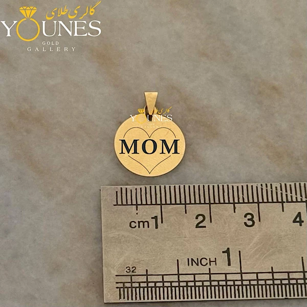 آویز طلا حکاکی دایره طراحی MoM
